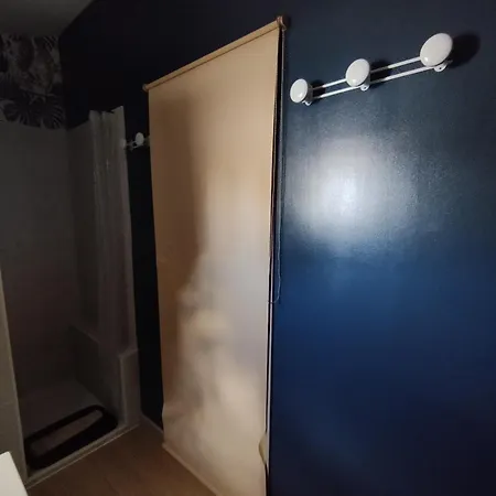 Aux Portes De La Camargue 3*